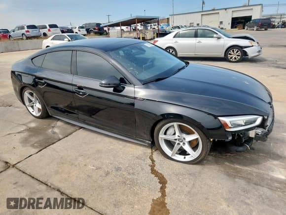 ✅ 2019 Audi A5 Sportback Premium Plus • VIN: WAUENCF56KA070513 • Lot: 71406345. Wystawiony na Copart z przebiegiem 70 748 mil. Bezpłatny archiwum sprzedaży aukcyjnych z USA i szczegółowy raport historii pojazdu na DreamBid. Zdjęcie 4.