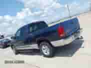 2003 Dodge 1500 ST z VIN 1D7HA18N63S175714, wystawiony jako IAAI lot #42850796 z przebiegiem 223 440 mil mil oraz . Historia ofert i sprzedaży dostępna na DreamBid. Obrazek 3.