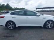 ✅ 2019 Kia Optima S • VIN: 5XXGT4L36KG361723 • Lot: 42484068. Wystawiony na IAAI z przebiegiem 86 433 mil. Bezpłatny archiwum sprzedaży aukcyjnych z USA i szczegółowy raport historii pojazdu na DreamBid. Zdjęcie 14.