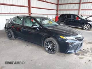 2022 Toyota Camry SE with VIN 4T1T11BK5NU060768, listed as a IAAI auction lot 42448912 with 26,074 mi miles and . Bid and sale history available at DreamBid. Image 1.