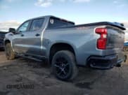 ✅ 2022 Chevrolet Silverado 1500 LT Trail Boss • VIN: 3GCPYFEL8NG140667 • Lot: 43536685. Wystawiony na Copart z przebiegiem 54 162 mil. Bezpłatny archiwum sprzedaży aukcyjnych z USA i szczegółowy raport historii pojazdu na DreamBid. Zdjęcie 2.