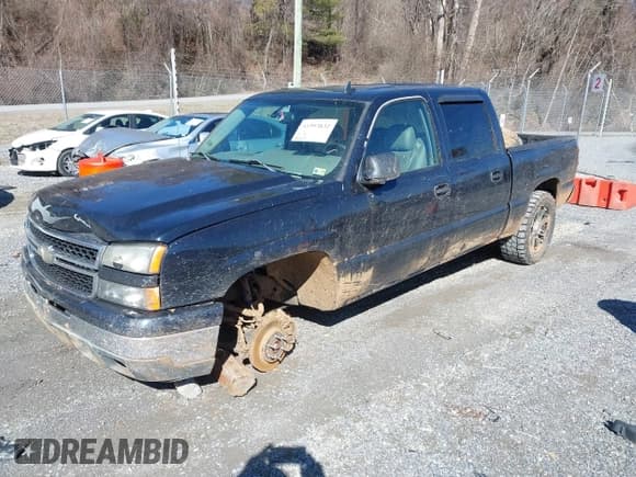 ✅ 2006 Chevrolet Silverado 1500 LT1 • VIN: 2GCEK13TX61232856 • Лот: 41593832. Опубликован ранее на IAAI с пробегом 186 273 миль. Бесплатный доступ к архиву аукционных продаж из США и подробный отчёт об истории автомобиля на DreamBid. Изображение 2.