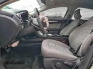 ✅ 2016 Ford Fusion S Hybrid • VIN: 3FA6P0UU1GR118805 • Lot: 93336205. Wystawiony na Copart z przebiegiem 141 238 mil. Bezpłatny archiwum sprzedaży aukcyjnych z USA i szczegółowy raport historii pojazdu na DreamBid. Zdjęcie 7.