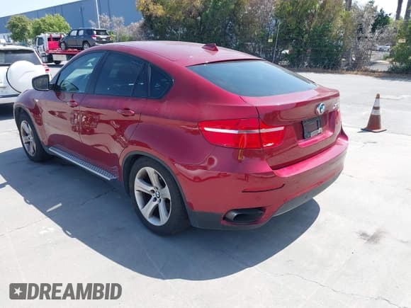 ✅ 2011 BMW X6 50i • VIN: 5UXFG8C55BLZ95287 • Lot: 42420903. Wystawiony na IAAI z przebiegiem 109 869 mil. Bezpłatny archiwum sprzedaży aukcyjnych z USA i szczegółowy raport historii pojazdu na DreamBid. Zdjęcie 3.
