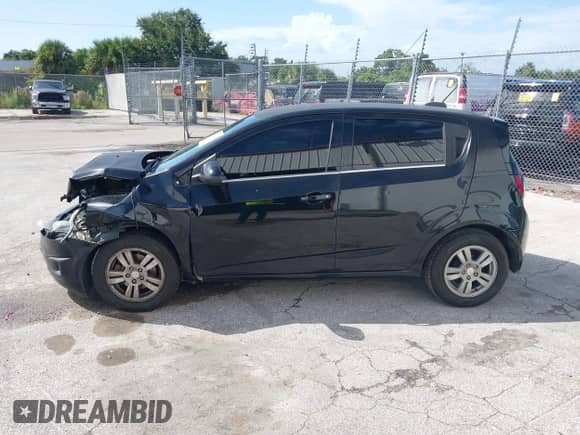 2016 Chevrolet Sonic LT с VIN 1G1JC6SH8G4134543, выставлен на аукционе IAAI как лот 43363039 с пробегом Не указан миль и . История ставок и продаж доступна на DreamBid. Изображение 13.