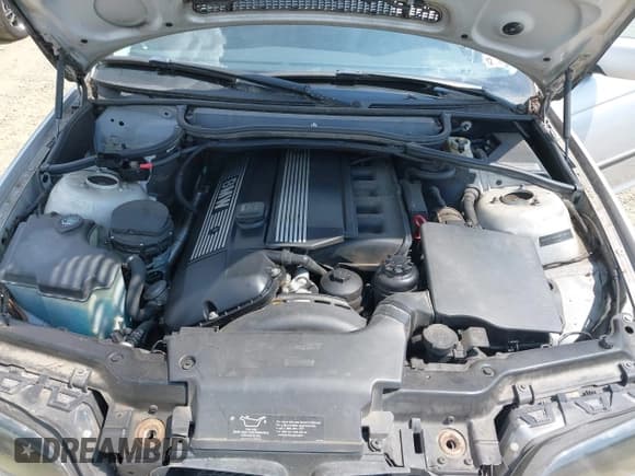 ✅ 2002 BMW 3 Series 325i • VIN: WBAEV33402KL72398 • Lot: 42596344. Listed on IAAI with 90,885 mi. Free auction sales archive from the USA and detailed vehicle history report at DreamBid. Image 10.