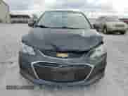 2017 Chevrolet Sonic LS с VIN 1G1JB5SH5H4137673, выставлен на аукционе Copart как лот 69697674 с пробегом 106 229 миль миль и Списание • Salvage title. История ставок и продаж доступна на DreamBid. Изображение 5.