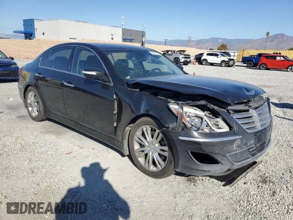 2014 Hyundai Genesis 3.8L z VIN KMHGC4DD7EU260787, wystawiony jako Copart lot #74827324 z przebiegiem 96 496 mil mil oraz Szkoda całkowita • Salvage title. Historia ofert i sprzedaży dostępna na DreamBid. Obrazek 4.