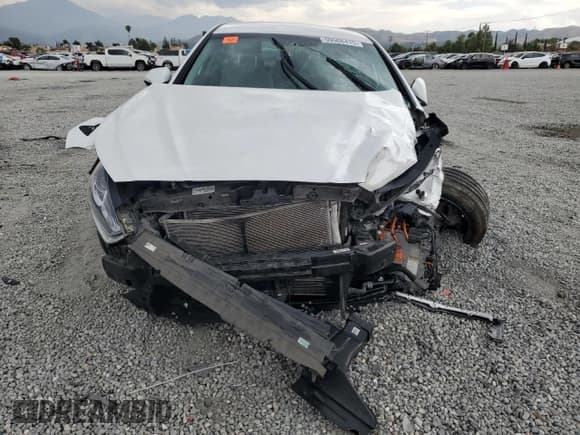 ✅ 2019 Hyundai Sonata • VIN: KMHE14L20KA091397 • Лот: 59568415. Опубликован ранее на Copart с пробегом 83 031 миль. Бесплатный доступ к архиву аукционных продаж из США и подробный отчёт об истории автомобиля на DreamBid. Изображение 5.