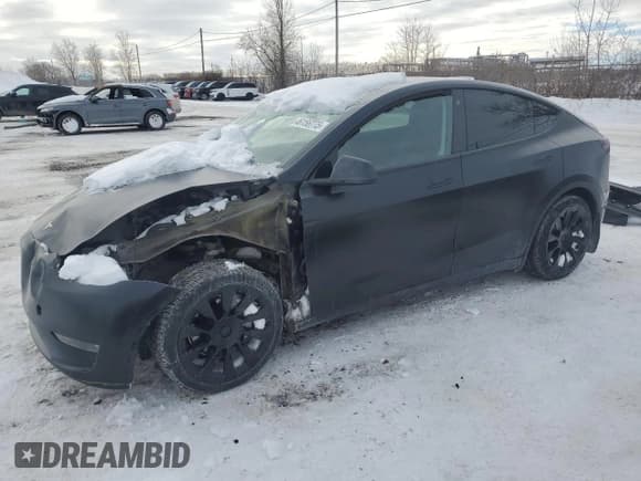 ✅ 2021 Tesla Model Y Standard Range • VIN: 5YJYGDED3MF120514 • Lot: 46156775. Wystawiony na Copart z przebiegiem 93 470 mil. Bezpłatny archiwum sprzedaży aukcyjnych z USA i szczegółowy raport historii pojazdu na DreamBid. Zdjęcie 1.