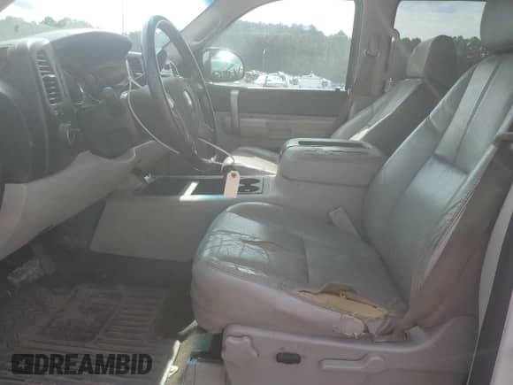 2007 Chevrolet Silverado 1500 1LT with VIN 3GCEK13357G511253, listed as a Copart auction lot 85578665 with 237,063 mi miles and Salvage title. Bid and sale history available at DreamBid. Image 7.
