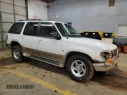 ✅ 1998 Ford Explorer XLT • VIN: 1FMZU32P2WZC01373 • Lot: 88286335. Wystawiony na Copart z przebiegiem 213 872 mil. Bezpłatny archiwum sprzedaży aukcyjnych z USA i szczegółowy raport historii pojazdu na DreamBid. Zdjęcie 4.