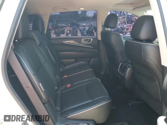 ✅ 2020 Infiniti QX60 Pure • VIN: 5N1DL0MN2LC511559 • Lot: 68394365. Wystawiony na Copart z przebiegiem 76 305 mil. Bezpłatny archiwum sprzedaży aukcyjnych z USA i szczegółowy raport historii pojazdu na DreamBid. Zdjęcie 11.