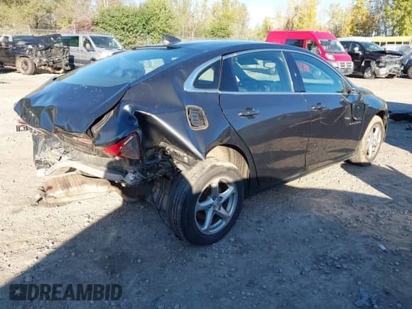 2017 Chevrolet Malibu LS с VIN 1G1ZB5ST3HF195244, выставлен на аукционе IAAI как лот 43400915 с пробегом 98 445 миль миль и . История ставок и продаж доступна на DreamBid. Изображение 4.