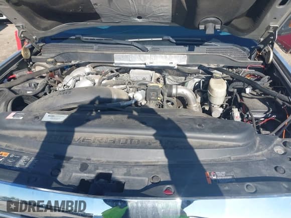 ✅ 2017 Chevrolet Silverado 2500HD LT • VIN: 1GC1KVEY7HF169306 • Lot: 41984377. Wystawiony na IAAI z przebiegiem 198 184 mil. Bezpłatny archiwum sprzedaży aukcyjnych z USA i szczegółowy raport historii pojazdu na DreamBid. Zdjęcie 10.