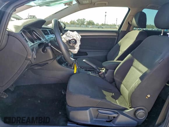 ✅ 2016 Volkswagen Golf TSI S • VIN: 3VW817AU8GM008250 • Lot: 93657705. Wystawiony na Copart z przebiegiem 121 636 mil. Bezpłatny archiwum sprzedaży aukcyjnych z USA i szczegółowy raport historii pojazdu na DreamBid. Zdjęcie 7.