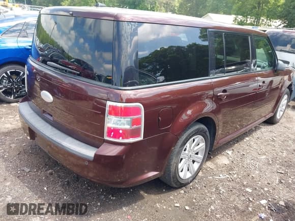 ✅ 2012 Ford Flex SE • VIN: 2FMGK5BC9CBD10286 • Lot: 43420362. Listed on IAAI with 201,902 mi. Free auction sales archive from the USA and detailed vehicle history report at DreamBid. Image 4.