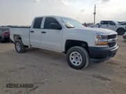 ✅ 2018 Chevrolet Silverado 1500 Work Truck • VIN: 1GCRCNEC7JZ330097 • Lot: 81224295. Wystawiony na Copart z przebiegiem 105 983 mil. Bezpłatny archiwum sprzedaży aukcyjnych z USA i szczegółowy raport historii pojazdu na DreamBid. Zdjęcie 4.