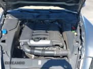 ✅ 2013 Porsche Cayenne • VIN: WP1AA2A24DLA19117 • Lot: 42111056. Wystawiony na IAAI z przebiegiem 117 632 mil. Bezpłatny archiwum sprzedaży aukcyjnych z USA i szczegółowy raport historii pojazdu na DreamBid. Zdjęcie 10.