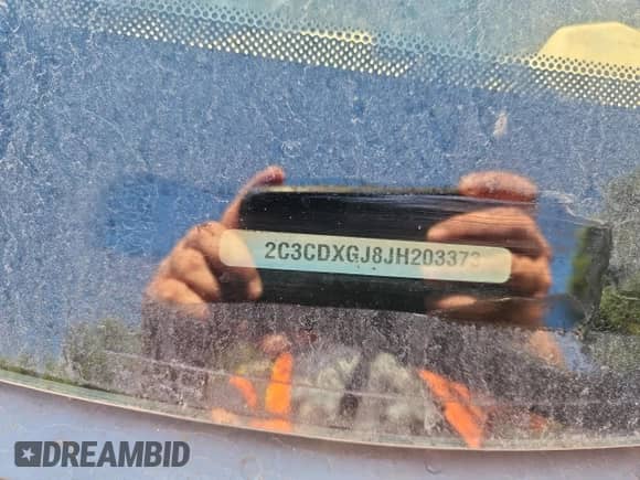 2018 Dodge Charger Daytona 392 z VIN 2C3CDXGJ8JH203373, wystawiony jako Copart lot #85090375 z przebiegiem Nie podano mil oraz Szkoda całkowita • Salvage title. Historia ofert i sprzedaży dostępna na DreamBid. Obrazek 13.