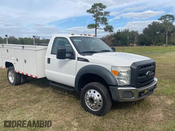 ✅ 2016 Ford F-550 XL • VIN: 1FDUF5GY3GEB54493 • Lot: 81772304. Listed on Copart with 258,961 mi. Free auction sales archive from the USA and detailed vehicle history report at DreamBid. Image 1.