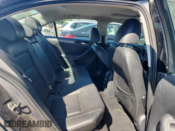 ✅ 2014 Volkswagen Jetta TDI • VIN: 3VWLL7AJ5EM431505 • Lot: 69312265. Listed on Copart with 127,665 mi. Free auction sales archive from the USA and detailed vehicle history report at DreamBid. Image 10.