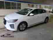 2020 Hyundai Ioniq SE с VIN KMHC75LC3LU240700, выставлен на аукционе Copart как лот 69864714 с пробегом 28 469 миль миль и Списание • Salvage title. История ставок и продаж доступна на DreamBid. Изображение 1.
