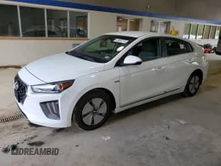 ✅ 2020 Hyundai Ioniq SE • VIN: KMHC75LC3LU240700 • Lot: 69864714. Wystawiony na Copart z przebiegiem 28 469 mil. Bezpłatny archiwum sprzedaży aukcyjnych z USA i szczegółowy raport historii pojazdu na DreamBid. Zdjęcie 1.
