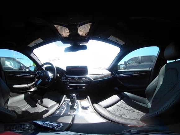 ✅ 2021 BMW 5 Series 530i • VIN: WBA53BH03MWX19966 • Lot: 42242130. Listed on IAAI with 73,716 mi. Free auction sales archive from the USA and detailed vehicle history report at DreamBid. Image 19.