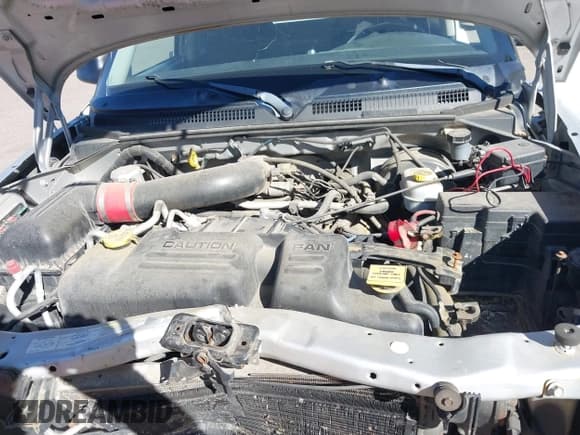 ✅ 2004 Dodge Dakota • VIN: 1D7HG12KX4S713541 • Lot: 43611680. Wystawiony na IAAI z przebiegiem 186 687 mil. Bezpłatny archiwum sprzedaży aukcyjnych z USA i szczegółowy raport historii pojazdu na DreamBid. Zdjęcie 10.