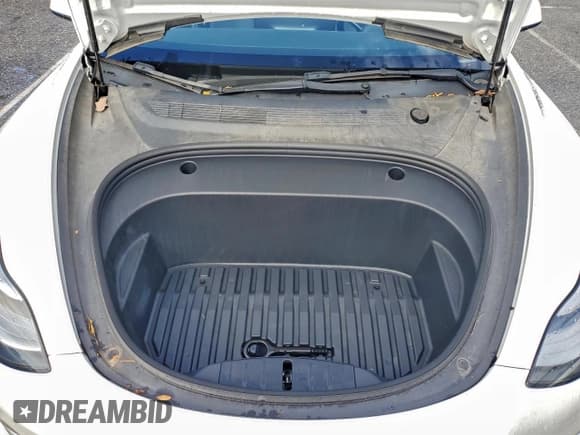 ✅ 2022 Tesla Model 3 Long Range • VIN: 5YJ3E1EB2NF293469 • Лот: 94108795. Опубликован ранее на Copart с пробегом 69 075 миль. Бесплатный доступ к архиву аукционных продаж из США и подробный отчёт об истории автомобиля на DreamBid. Изображение 11.