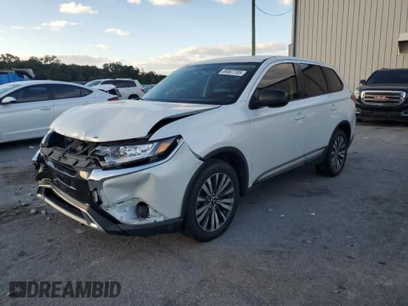 ✅ 2020 Mitsubishi Outlander ES • VIN: JA4AD2A33LZ033775 • Lot: 89507755. Listed on Copart with 109,154 mi. Free auction sales archive from the USA and detailed vehicle history report at DreamBid. Image 1.