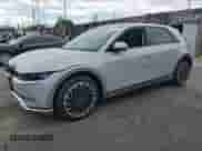 2023 Hyundai Ioniq 5 Limited z VIN KM8KRDAF4PU208812, wystawiony jako Copart lot #52348184 z przebiegiem 7 246 mil mil oraz Szkoda całkowita • Salvage title. Historia ofert i sprzedaży dostępna na DreamBid. Obrazek 1.