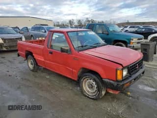 ✅ 1991 Mitsubishi Mighty Max • VIN: JA7FL24W3MP017705 • Lot: 85737304. Wystawiony na Copart z przebiegiem 261 896 mil. Bezpłatny archiwum sprzedaży aukcyjnych z USA i szczegółowy raport historii pojazdu na DreamBid. Zdjęcie 4.