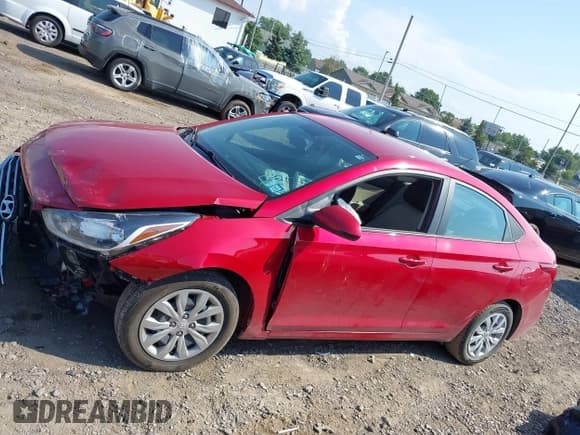 ✅ 2022 Hyundai Accent SE • VIN: 3KPC24A61NE170951 • Лот: 42976990. Опубликован ранее на IAAI с пробегом 48 124 миль. Бесплатный доступ к архиву аукционных продаж из США и подробный отчёт об истории автомобиля на DreamBid. Изображение 14.