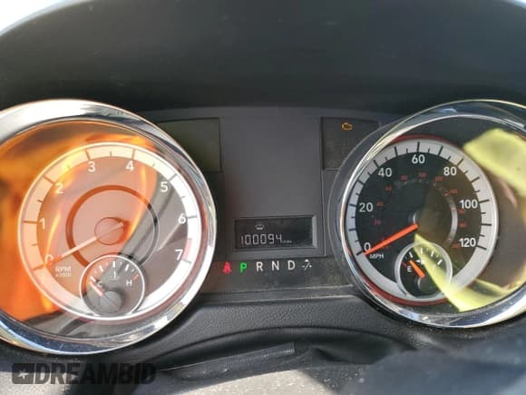 ✅ 2011 Dodge Grand Caravan Express • VIN: 2D4RN4DG0BR603260 • Lot: 89834065. Wystawiony na Copart z przebiegiem 100 094 mil. Bezpłatny archiwum sprzedaży aukcyjnych z USA i szczegółowy raport historii pojazdu na DreamBid. Zdjęcie 9.