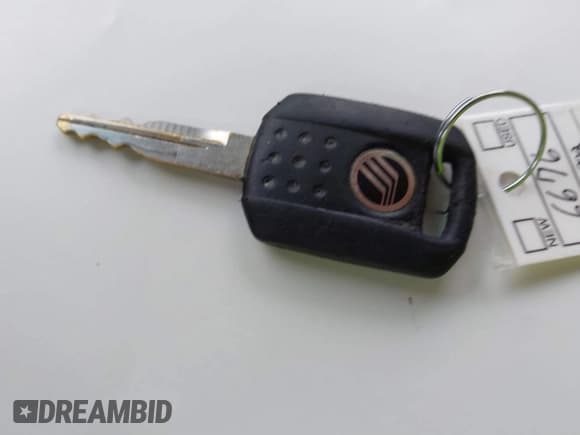 ✅ 2002 Mercury Mountaineer • VIN: 4M2ZU86W12ZJ35003 • Лот: 41193635. Опубликован ранее на IAAI с пробегом 168 601 миль. Бесплатный доступ к архиву аукционных продаж из США и подробный отчёт об истории автомобиля на DreamBid. Изображение 11.