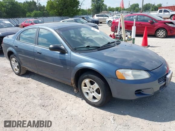 ✅ 2002 Dodge Stratus SXT • VIN: 1B3EL46X52N109893 • Lot: 42637795. Wystawiony na IAAI z przebiegiem 200 036 mil. Bezpłatny archiwum sprzedaży aukcyjnych z USA i szczegółowy raport historii pojazdu na DreamBid. Zdjęcie 1.