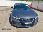 ✅ 2019 Nissan Maxima SL • VIN: 1N4AA6AV4KC377503 • Lot: 41979533. Wystawiony na IAAI z przebiegiem 84 544 mil. Bezpłatny archiwum sprzedaży aukcyjnych z USA i szczegółowy raport historii pojazdu na DreamBid. Zdjęcie 6.
