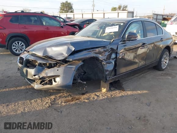 ✅ 2015 BMW 3 Series 328d • VIN: WBA3D3C57FK157576 • Lot: 40698918. Wystawiony na IAAI z przebiegiem 114 661 mil. Bezpłatny archiwum sprzedaży aukcyjnych z USA i szczegółowy raport historii pojazdu na DreamBid. Zdjęcie 2.