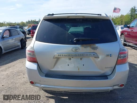 ✅ 2010 Toyota Highlander Limited • VIN: JTEJW3EH4A2041378 • Lot: 42208678. Listed on IAAI with 277,386 mi. Free auction sales archive from the USA and detailed vehicle history report at DreamBid. Image 17.