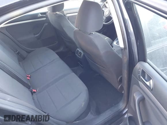 ✅ 2010 Volkswagen Jetta S • VIN: 3VWJZ7AJ1AM088434 • Лот: 43860968. Опубликован ранее на IAAI с пробегом 191 124 миль. Бесплатный доступ к архиву аукционных продаж из США и подробный отчёт об истории автомобиля на DreamBid. Изображение 8.