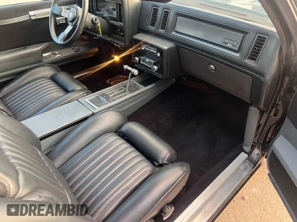 ✅ 1984 Buick Regal • VIN: 1G4AK4792EH575361 • Lot: 69326635. Wystawiony na Copart z przebiegiem 19 144 mil. Bezpłatny archiwum sprzedaży aukcyjnych z USA i szczegółowy raport historii pojazdu na DreamBid. Zdjęcie 5.