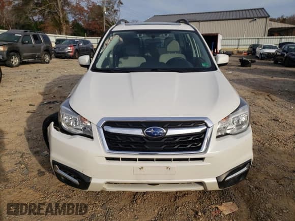 ✅ 2018 Subaru Forester Premium • VIN: JF2SJAGC4JH479734 • Lot: 92475085. Wystawiony na Copart z przebiegiem 100 270 mil. Bezpłatny archiwum sprzedaży aukcyjnych z USA i szczegółowy raport historii pojazdu na DreamBid. Zdjęcie 5.