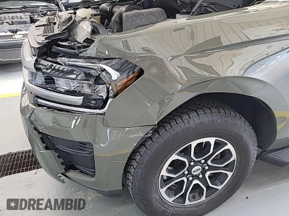 ✅ 2024 Ford Expedition XLT • VIN: 1FMJU1J86REA72349 • Lot: 43944786. Wystawiony na IAAI z przebiegiem 54 528 mil. Bezpłatny archiwum sprzedaży aukcyjnych z USA i szczegółowy raport historii pojazdu na DreamBid. Zdjęcie 36.