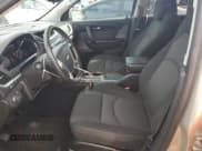 ✅ 2014 Chevrolet Traverse LT • VIN: 1GNKRGKD3EJ336290 • Lot: 74292504. Wystawiony na Copart z przebiegiem 97 871 mil. Bezpłatny archiwum sprzedaży aukcyjnych z USA i szczegółowy raport historii pojazdu na DreamBid. Zdjęcie 7.