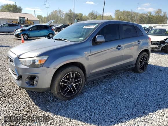 2014 Mitsubishi Outlander ES z VIN 4A4AR3AU6EE008040, wystawiony jako Copart lot #86866405 z przebiegiem 191 926 mil mil oraz Szkoda całkowita • Salvage title. Historia ofert i sprzedaży dostępna na DreamBid. Obrazek 1.