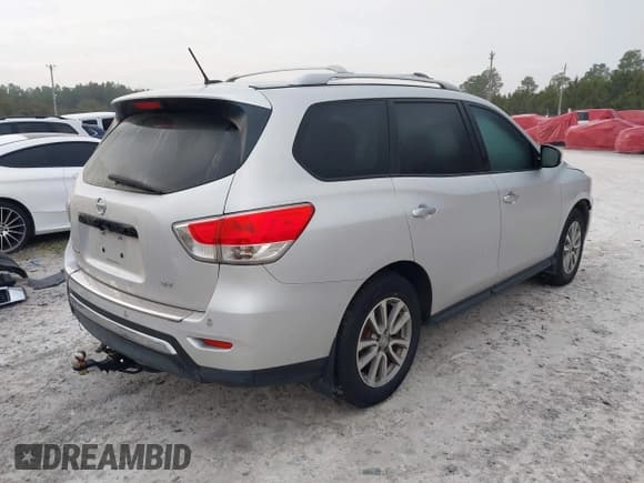 ✅ 2014 Nissan Pathfinder SV • VIN: 5N1AR2MN7EC716214 • Lot: 41499952. Listed on IAAI with 144,283 mi. Free auction sales archive from the USA and detailed vehicle history report at DreamBid. Image 4.