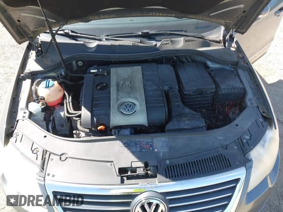 ✅ 2007 Volkswagen Passat • VIN: WVWKK73C97P021674 • Лот: 42797929. Опубликован ранее на IAAI с пробегом 117 687 миль. Бесплатный доступ к архиву аукционных продаж из США и подробный отчёт об истории автомобиля на DreamBid. Изображение 10.