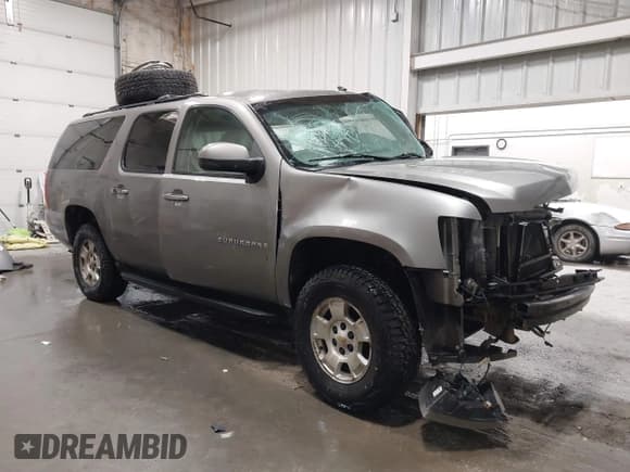 ✅ 2007 Chevrolet Suburban LT • VIN: 1GNFK16367J231735 • Lot: 41324458. Listed on IAAI with 241,822 mi. Free auction sales archive from the USA and detailed vehicle history report at DreamBid. Image 1.